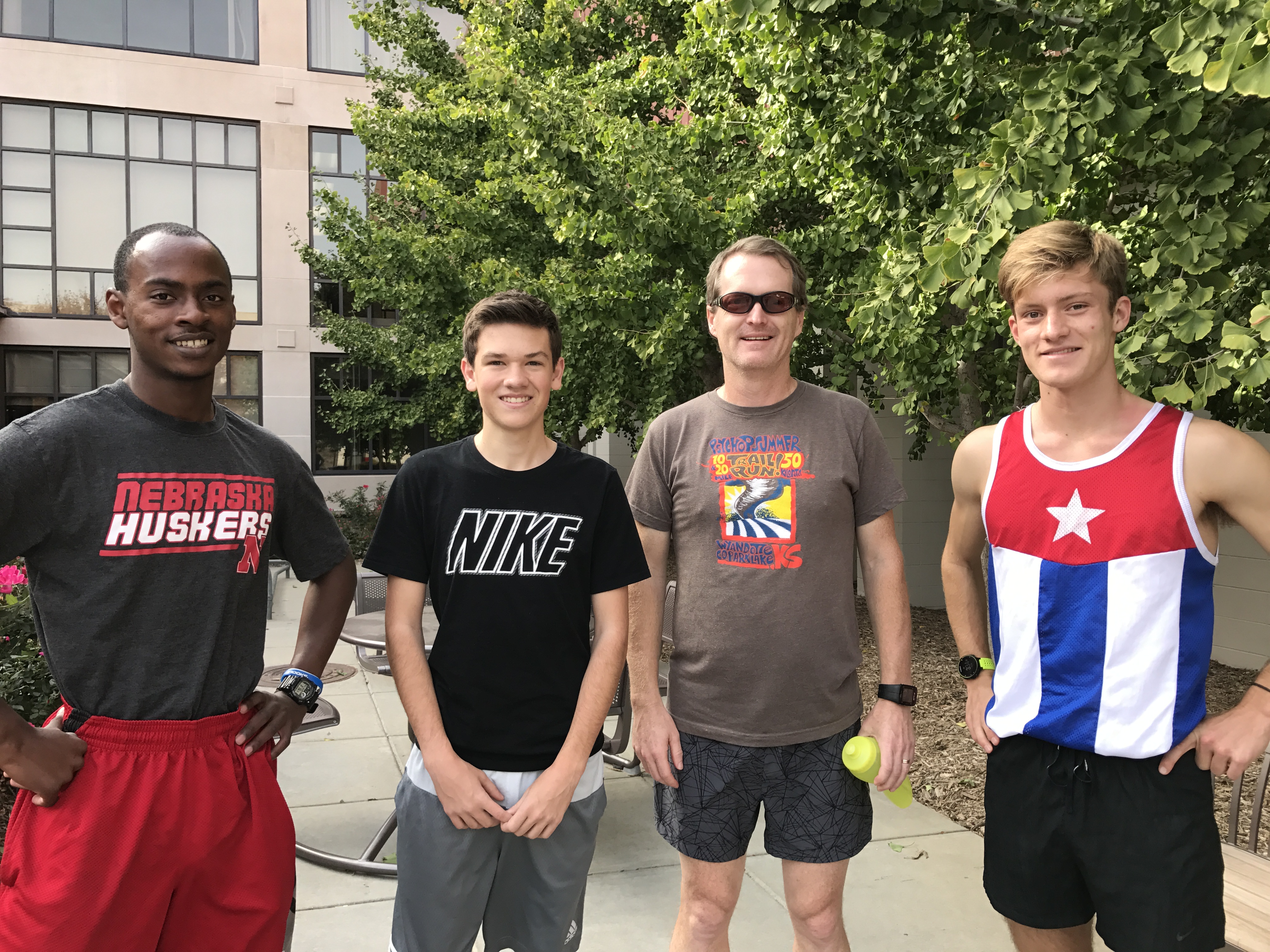 Dr. Matthew Dwyer with computer science student runners. 