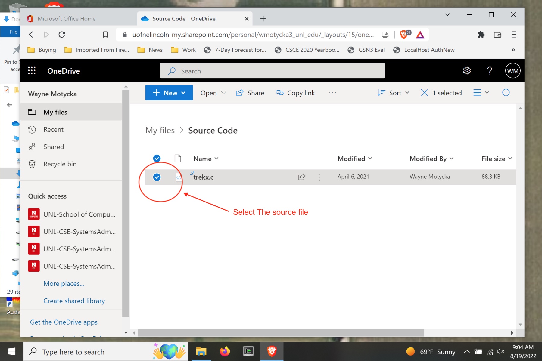 selecting a file for download in onedrive window
